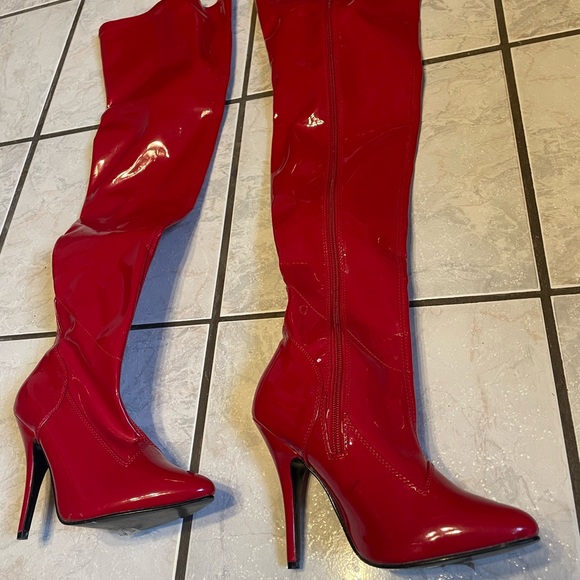 Seduce-3000 Pleaser Boots - Picture 4 of 4